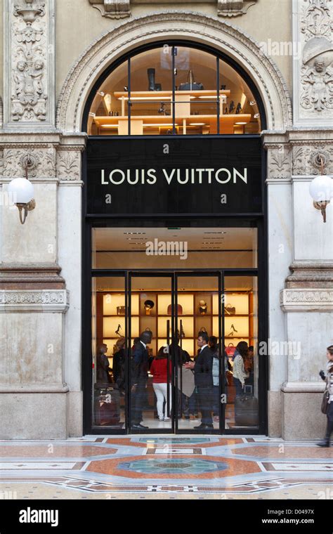 louis vuitton in italy|louis vuitton italy locations.